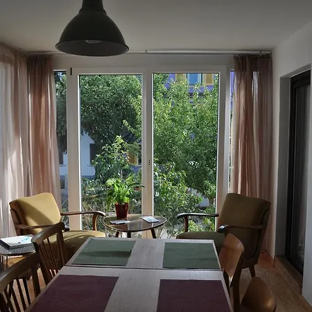 Punkrock Harbour Baehr